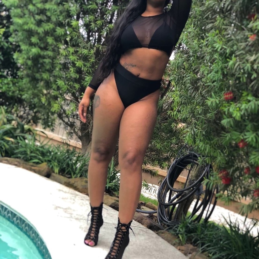 Three piece thong bikini